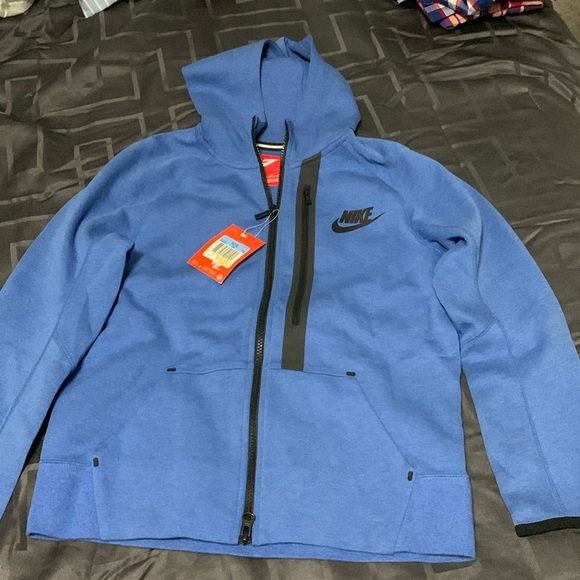 Nike hoodie size medium - Picture 1 of 8
